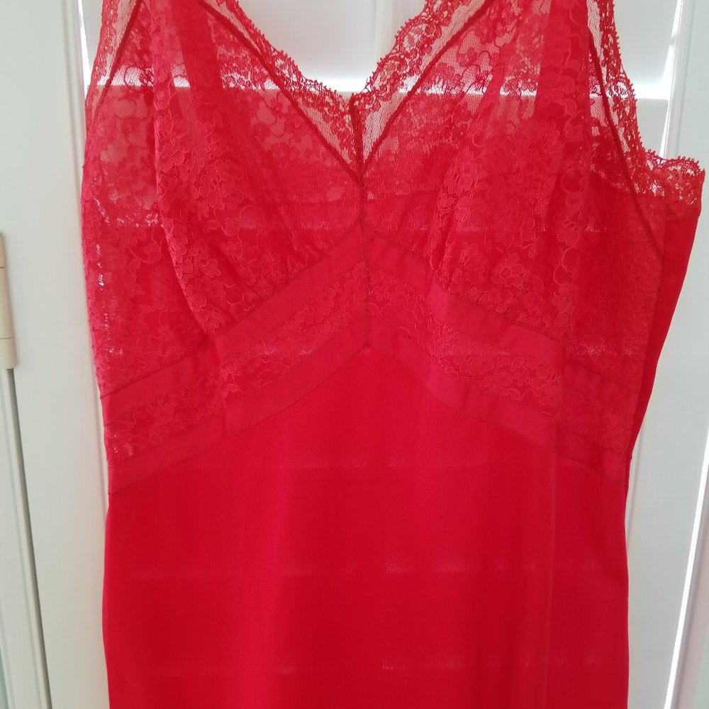 Vintage Slip
